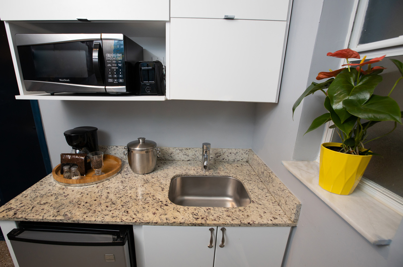 Hollywood Beach Suites Hotel Sweet Suites Kitchenette